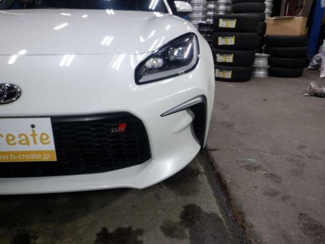 86GR86　2.4 RZ　ナビ・TV・B/T・Bカメラ・HKS車高調・SARDマフラー・LEDヘッドライト・ハーフレザー・シートヒーター・衝突軽減・ブラインドスポット・クルコン・レーンキープ・オートマチックハイビーム・クリアランスソナー 2WD 2400