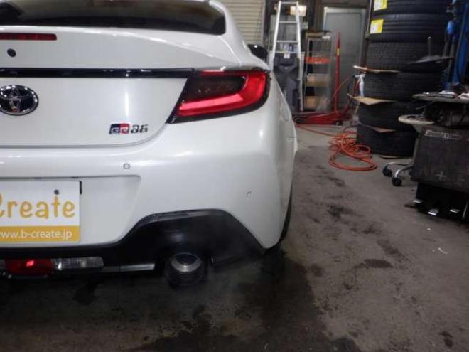 86GR86　2.4 RZ　ナビ・TV・B/T・Bカメラ・HKS車高調・SARDマフラー・LEDヘッドライト・ハーフレザー・シートヒーター・衝突軽減・ブラインドスポット・クルコン・レーンキープ・オートマチックハイビーム・クリアランスソナー 2WD 2400