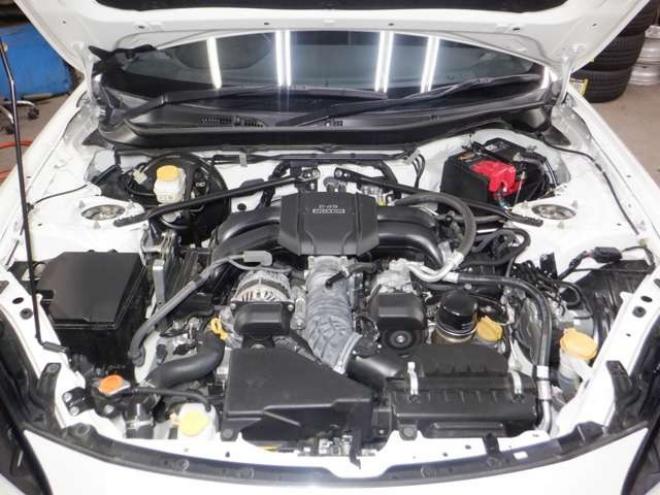 86GR86　2.4 RZ　ナビ・TV・B/T・Bカメラ・HKS車高調・SARDマフラー・LEDヘッドライト・ハーフレザー・シートヒーター・衝突軽減・ブラインドスポット・クルコン・レーンキープ・オートマチックハイビーム・クリアランスソナー 2WD 2400