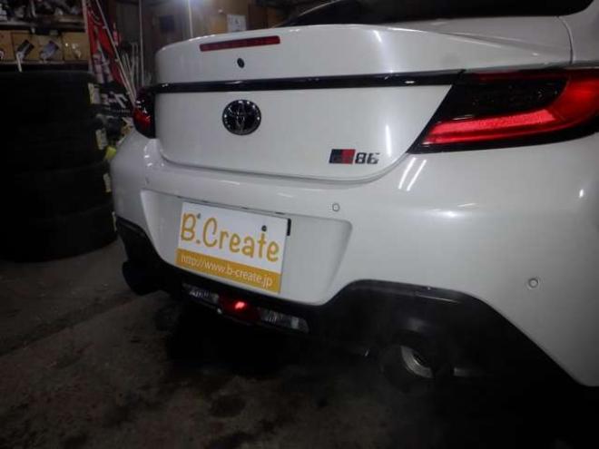 86GR86　2.4 RZ　ナビ・TV・B/T・Bカメラ・HKS車高調・SARDマフラー・LEDヘッドライト・ハーフレザー・シートヒーター・衝突軽減・ブラインドスポット・クルコン・レーンキープ・オートマチックハイビーム・クリアランスソナー 2WD 2400