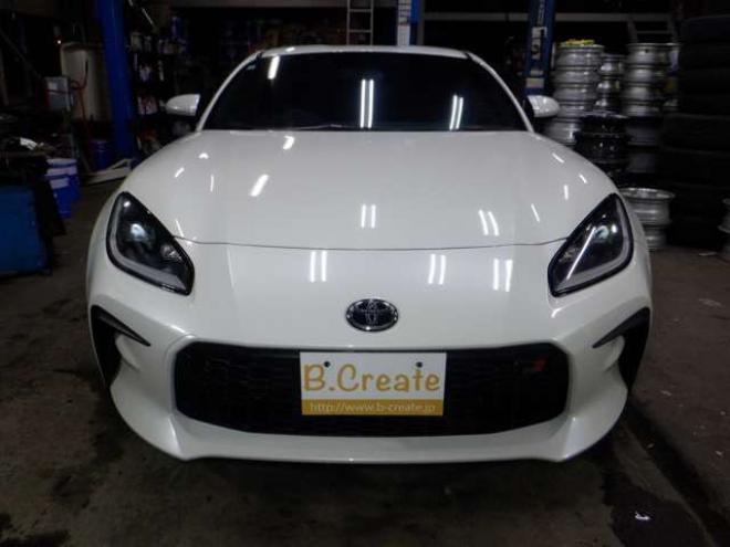 86GR86　2.4 RZ　ナビ・TV・B/T・Bカメラ・HKS車高調・SARDマフラー・LEDヘッドライト・ハーフレザー・シートヒーター・衝突軽減・ブラインドスポット・クルコン・レーンキープ・オートマチックハイビーム・クリアランスソナー 2WD 2400