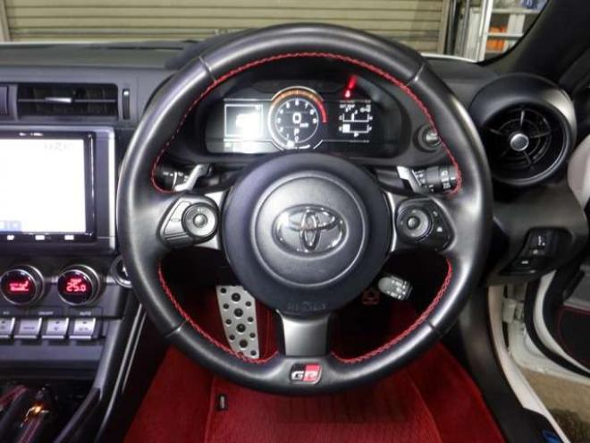 86GR86　2.4 RZ　ナビ・TV・B/T・Bカメラ・HKS車高調・SARDマフラー・LEDヘッドライト・ハーフレザー・シートヒーター・衝突軽減・ブラインドスポット・クルコン・レーンキープ・オートマチックハイビーム・クリアランスソナー 2WD 2400