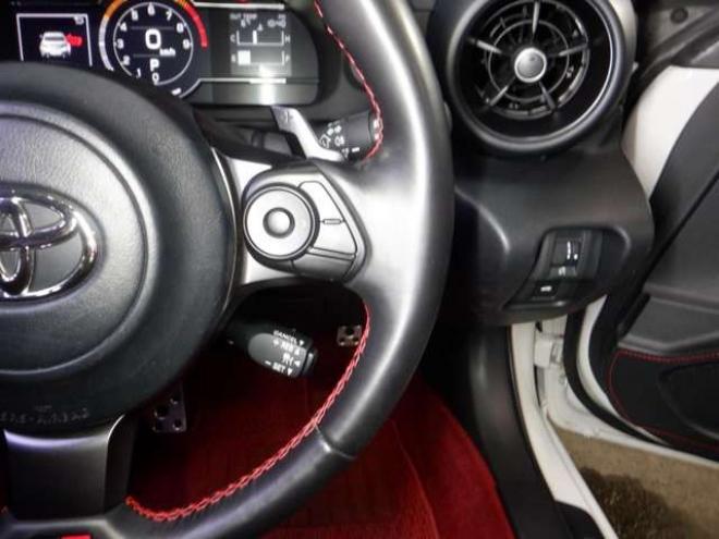 86GR86　2.4 RZ　ナビ・TV・B/T・Bカメラ・HKS車高調・SARDマフラー・LEDヘッドライト・ハーフレザー・シートヒーター・衝突軽減・ブラインドスポット・クルコン・レーンキープ・オートマチックハイビーム・クリアランスソナー 2WD 2400