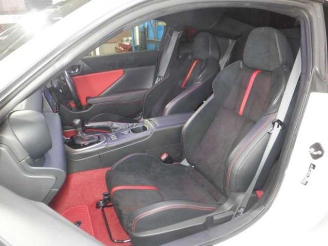 86GR86　2.4 RZ　ナビ・TV・B/T・Bカメラ・HKS車高調・SARDマフラー・LEDヘッドライト・ハーフレザー・シートヒーター・衝突軽減・ブラインドスポット・クルコン・レーンキープ・オートマチックハイビーム・クリアランスソナー 2WD 2400