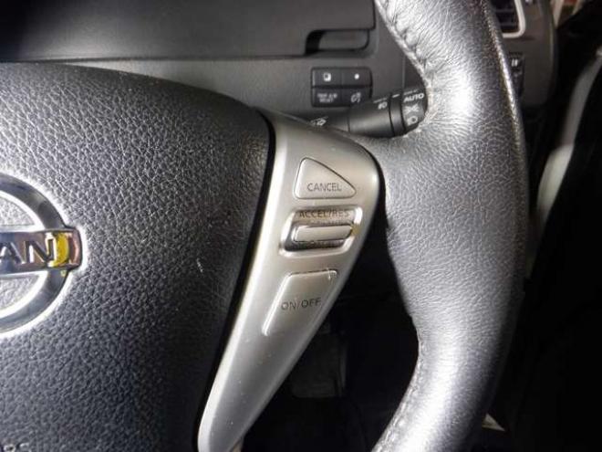 セレナ2.0 ハイウェイスター 4WD　本州仕入・後期型・ナビ・TV・B/T・Bカメラ・両側電動・インテリキー・プッシュスタート・アイドリングストップ・LEDヘッドライト・クルコン・ETC・ 2000