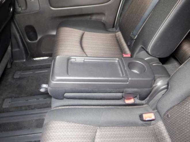 セレナ2.0 ハイウェイスター 4WD　本州仕入・後期型・ナビ・TV・B/T・Bカメラ・両側電動・インテリキー・プッシュスタート・アイドリングストップ・LEDヘッドライト・クルコン・ETC・ 2000