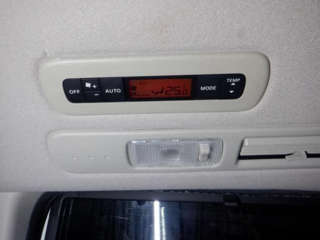 セレナ2.0 ハイウェイスター 4WD　本州仕入・後期型・ナビ・TV・B/T・Bカメラ・両側電動・インテリキー・プッシュスタート・アイドリングストップ・LEDヘッドライト・クルコン・ETC・ 2000