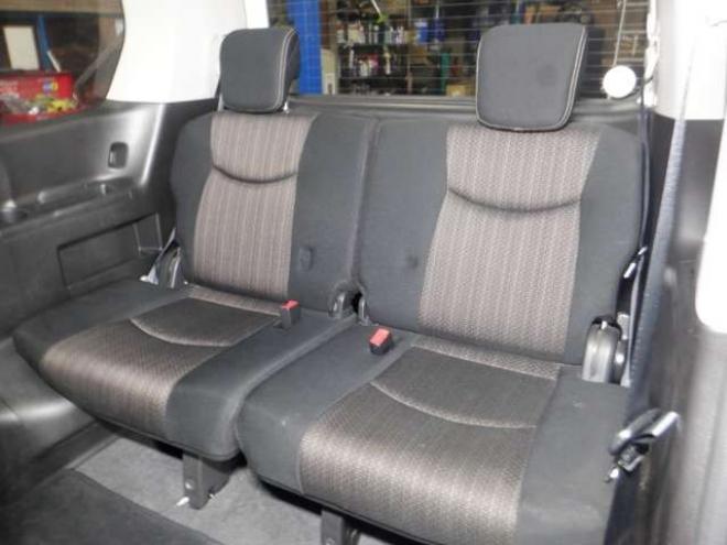 セレナ2.0 ハイウェイスター 4WD　本州仕入・後期型・ナビ・TV・B/T・Bカメラ・両側電動・インテリキー・プッシュスタート・アイドリングストップ・LEDヘッドライト・クルコン・ETC・ 2000