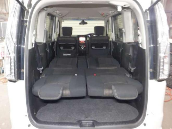 セレナ2.0 ハイウェイスター 4WD　本州仕入・後期型・ナビ・TV・B/T・Bカメラ・両側電動・インテリキー・プッシュスタート・アイドリングストップ・LEDヘッドライト・クルコン・ETC・ 2000