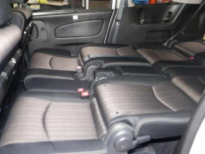 セレナ2.0 ハイウェイスター 4WD　本州仕入・後期型・ナビ・TV・B/T・Bカメラ・両側電動・インテリキー・プッシュスタート・アイドリングストップ・LEDヘッドライト・クルコン・ETC・ 2000