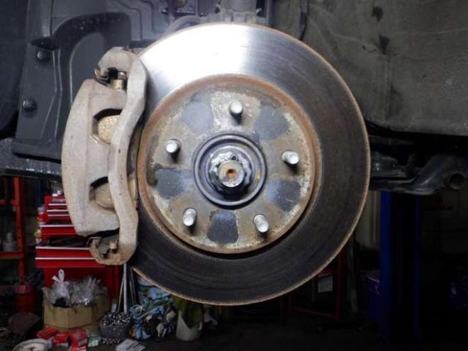 セレナ2.0 ハイウェイスター 4WD　本州仕入・後期型・ナビ・TV・B/T・Bカメラ・両側電動・インテリキー・プッシュスタート・アイドリングストップ・LEDヘッドライト・クルコン・ETC・ 2000