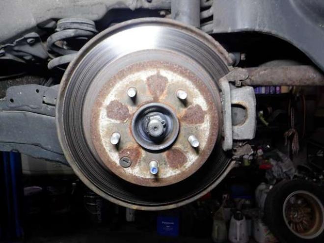 セレナ2.0 ハイウェイスター 4WD　本州仕入・後期型・ナビ・TV・B/T・Bカメラ・両側電動・インテリキー・プッシュスタート・アイドリングストップ・LEDヘッドライト・クルコン・ETC・ 2000