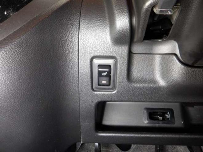 eKスペースカスタム T 4WD　ナビ・TV・Bカメラ・B/T・両側電動・ターボ・スマートキー・プッシュスタート・純正エンスタ・HID・ベンチシート・フォグランプ・リア席サンシェード・シートヒーター・寒冷地仕様 660