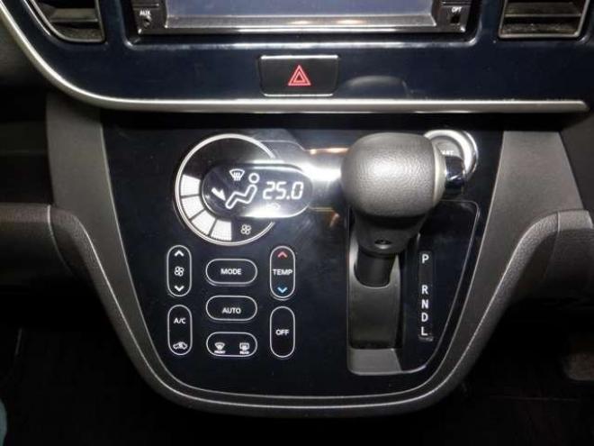 eKスペースカスタム T 4WD　ナビ・TV・Bカメラ・B/T・両側電動・ターボ・スマートキー・プッシュスタート・純正エンスタ・HID・ベンチシート・フォグランプ・リア席サンシェード・シートヒーター・寒冷地仕様 660