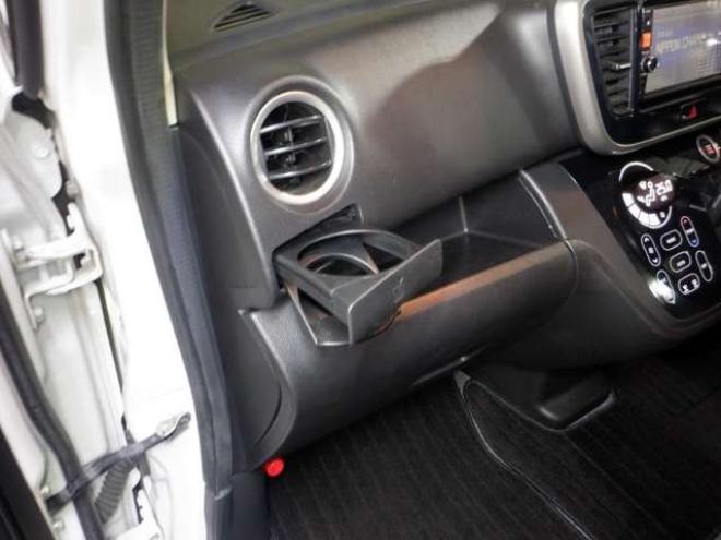 eKスペースカスタム T 4WD　ナビ・TV・Bカメラ・B/T・両側電動・ターボ・スマートキー・プッシュスタート・純正エンスタ・HID・ベンチシート・フォグランプ・リア席サンシェード・シートヒーター・寒冷地仕様 660