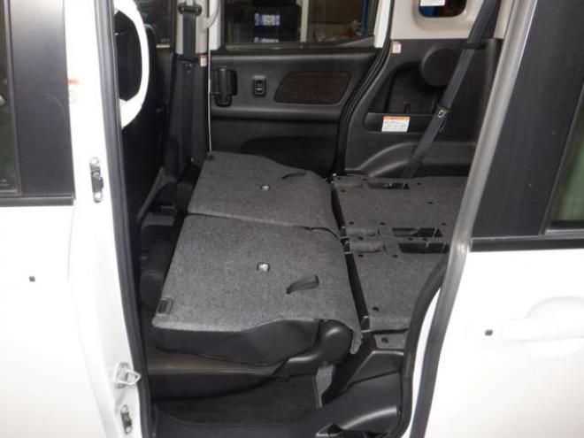 eKスペースカスタム T 4WD　ナビ・TV・Bカメラ・B/T・両側電動・ターボ・スマートキー・プッシュスタート・純正エンスタ・HID・ベンチシート・フォグランプ・リア席サンシェード・シートヒーター・寒冷地仕様 660