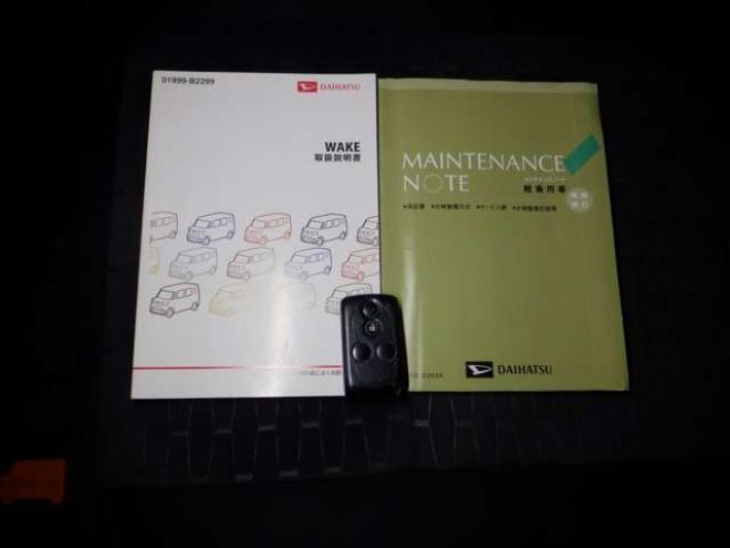 ウェイクG SA 4WD　本州仕入　ナビ　TV　バックカメラ　LEDヘッドライト　両側電動　シートヒーター　スマアシ　ターボ　スマートキー　プッシュスタート　オートライト　ベンチシート　アイドリングストップ　フォグランプ 660