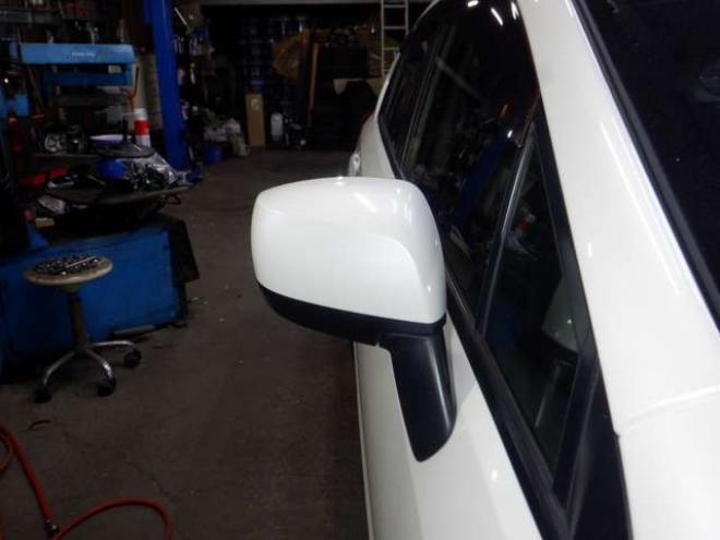 インプレッサスポーツ 1.6 i-L 4WD　ナビ・TV・B/T・Bカメラ・アイドリングストップ・スマートキー・プッシュスタート・HID・ヘッドライトウォッシャー・ETC・フォグランプ・オートエアコン・ドアバイザー・DVD再生 1600