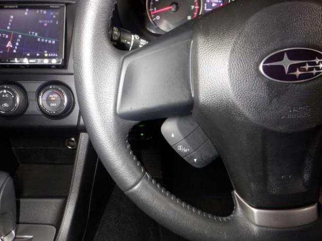 インプレッサスポーツ 1.6 i-L 4WD　ナビ・TV・B/T・Bカメラ・アイドリングストップ・スマートキー・プッシュスタート・HID・ヘッドライトウォッシャー・ETC・フォグランプ・オートエアコン・ドアバイザー・DVD再生 1600