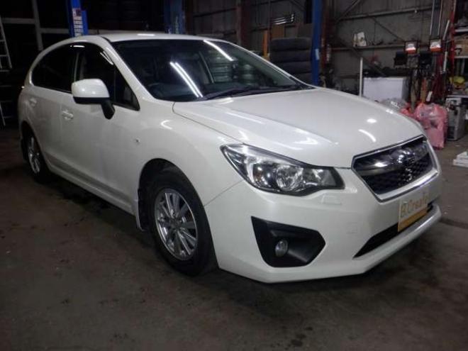 インプレッサスポーツ 1.6 i-L 4WD　ナビ・TV・B/T・Bカメラ・アイドリングストップ・スマートキー・プッシュスタート・HID・ヘッドライトウォッシャー・ETC・フォグランプ・オートエアコン・ドアバイザー・DVD再生 1600