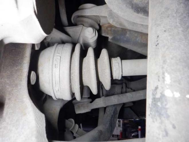 インプレッサスポーツ 1.6 i-L 4WD　ナビ・TV・B/T・Bカメラ・アイドリングストップ・スマートキー・プッシュスタート・HID・ヘッドライトウォッシャー・ETC・フォグランプ・オートエアコン・ドアバイザー・DVD再生 1600