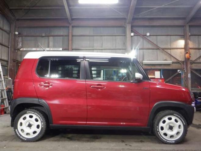 ハスラーJスタイル 4WD　ナビ・TV・Bカメラ・B/T・レーダーブレーキ・オープンカントリーR/Tタイヤ・シートヒーター・スマートキー・プッシュスタート・社外エンスタ・LEDフォグランプ・Aストップ・ツートンカラー・HID・オートライト 660