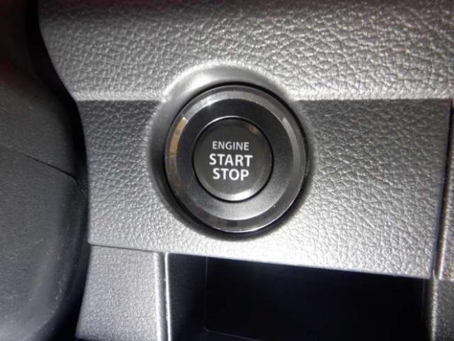 ハスラーJスタイル 4WD　ナビ・TV・Bカメラ・B/T・レーダーブレーキ・オープンカントリーR/Tタイヤ・シートヒーター・スマートキー・プッシュスタート・社外エンスタ・LEDフォグランプ・Aストップ・ツートンカラー・HID・オートライト 660