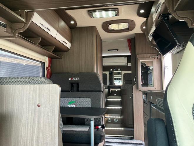 コースター中古　ボーダーバンクス　ナッツRVハイパーエボリューションTYPE・T