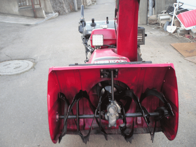 除雪機ホンダ　１１馬力除雪機　ＨＳＳ－1170 　オーガ上下ハンド式　電動シューター上下左右　点検済み　即使用可