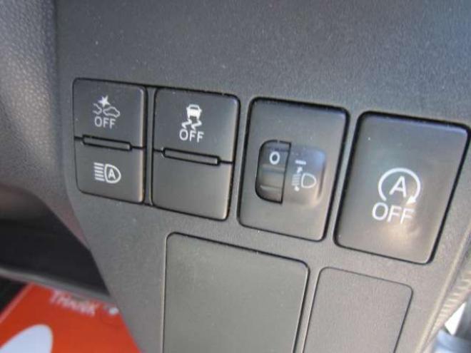 ハイゼットカーゴ デラックス SAIII ハイルーフ 4WD　道外仕入れ 後期型1オーナー  レーンキープアシスト　横滑り防止装置　衝突被害軽減ブレーキ　障害物センサー　ナビ&フルセグTV+Bカメラ キーレス  ドアバイザー Pガラス 記録簿 1年保証付 660