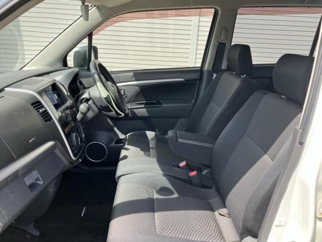 ワゴンRスティングレー　X 4WD 660 ５Dr