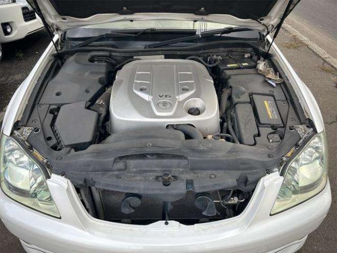 クラウンロイヤル 3.0 ロイヤルサルーン i-Four 4WD　ドライブレコーダー　オートクルーズコントロール　バックカメラ　ナビ　エアロ　HID　スマートキー　電動格納ミラー　盗難防止システム　衝突安全ボディ 3000