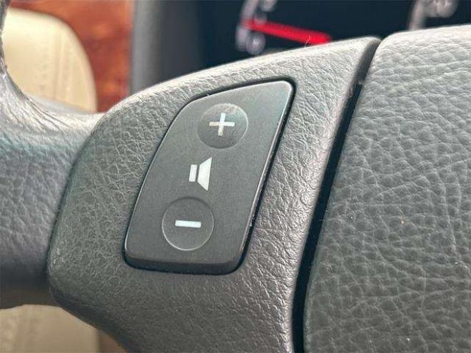 クラウンロイヤル 3.0 ロイヤルサルーン i-Four 4WD　ドライブレコーダー　オートクルーズコントロール　バックカメラ　ナビ　エアロ　HID　スマートキー　電動格納ミラー　盗難防止システム　衝突安全ボディ 3000