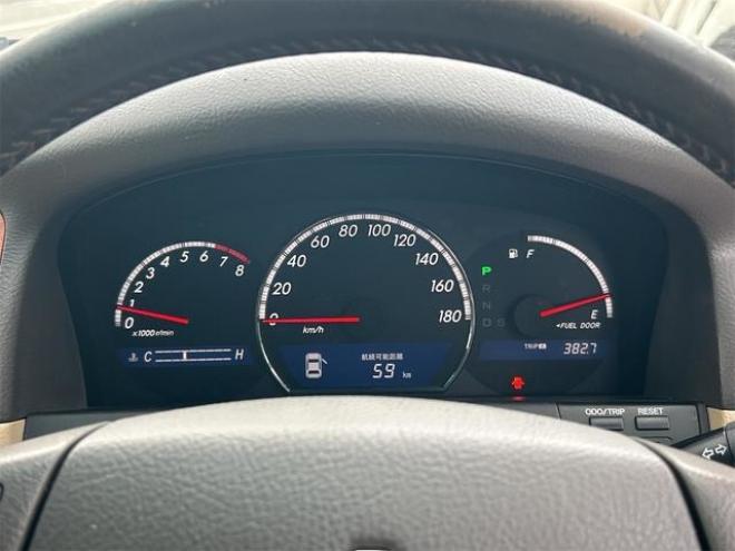 クラウンロイヤル 3.0 ロイヤルサルーン i-Four 4WD　ドライブレコーダー　オートクルーズコントロール　バックカメラ　ナビ　エアロ　HID　スマートキー　電動格納ミラー　盗難防止システム　衝突安全ボディ 3000