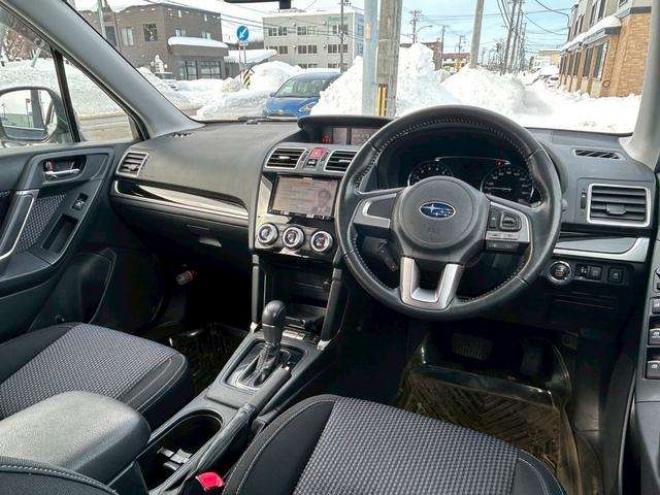 フォレスター2.0i-L アイサイト 4WD　社外ナビ　社外テレビ　パドルシフ　エックスモード付き　アイサイト 2000