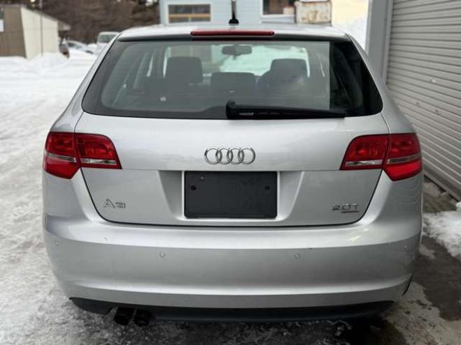 アウディA3スポーツバック 2.0 TFSI クワトロ 4WD　ナビ　TV　Bカメラ　Bluetooth 正規輸入車 2000