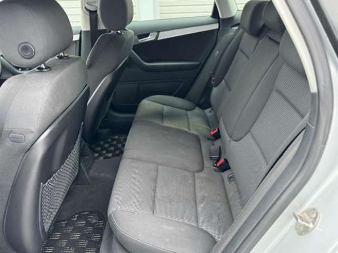 アウディA3スポーツバック 2.0 TFSI クワトロ 4WD　ナビ　TV　Bカメラ　Bluetooth 正規輸入車 2000