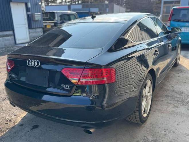 アウディA5スポーツバック 2.0 TFSI クワトロ 4WD　夏冬タイヤ　黒革シート　ナビ　TV　Bカメラ 正規輸入車 2000
