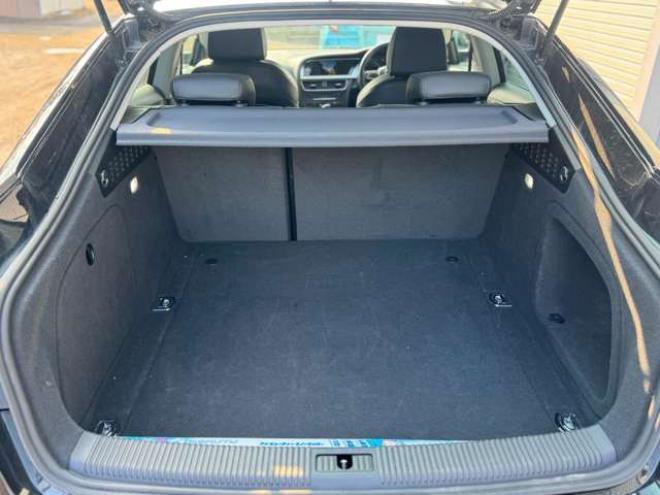 アウディA5スポーツバック 2.0 TFSI クワトロ 4WD　夏冬タイヤ　黒革シート　ナビ　TV　Bカメラ 正規輸入車 2000