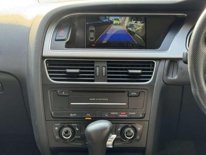 アウディA5スポーツバック 2.0 TFSI クワトロ 4WD　夏冬タイヤ　黒革シート　ナビ　TV　Bカメラ 正規輸入車 2000