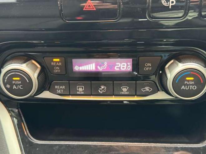 セレナ2.0 X Vセレクション 4WD　ナビ　TV　全周囲カメラ　ETC　両側Pスライド 2000