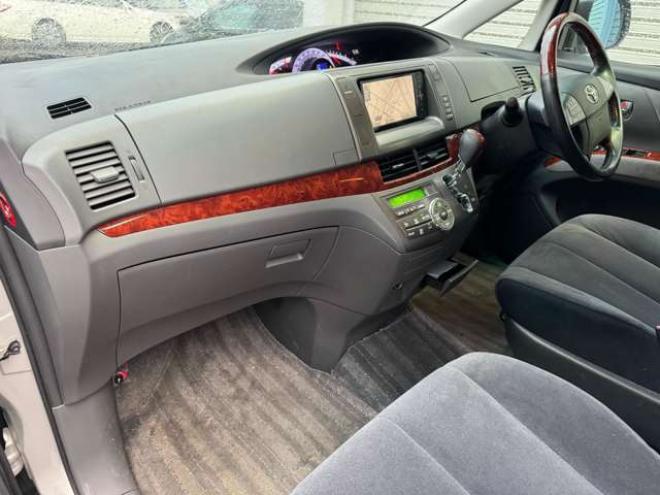 エスティマ2.4 アエラス Gエディション 4WD　ナビ　TV　Bluetooth　両側Pスライド 2400