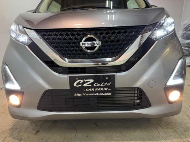 デイズハイウェイスターGターボ 4WD　ナビ　TV　Bluetooth　全方位カメラ　シートヒーター 660