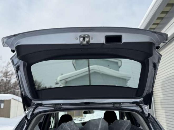 インプレッサスポーツ 2.0 i アイサイト 4WD　後期型　夏冬タイヤ　ナビ　TV　Bカメラ　Bluetooth 2000