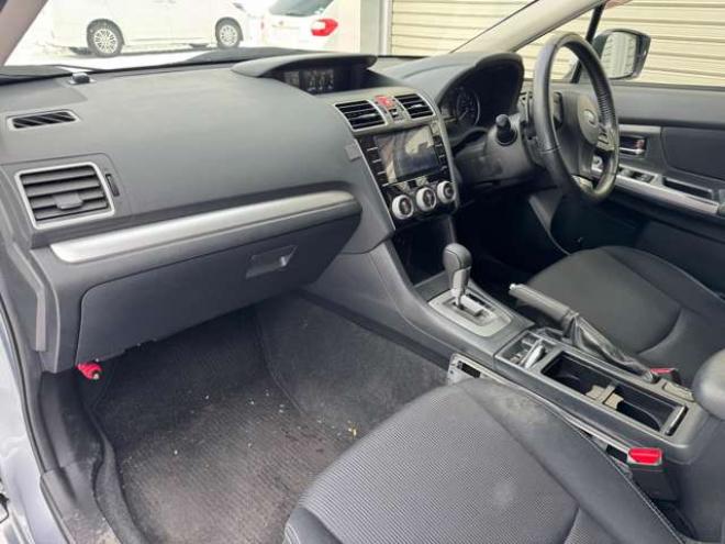 インプレッサスポーツ 2.0 i アイサイト 4WD　後期型　夏冬タイヤ　ナビ　TV　Bカメラ　Bluetooth 2000