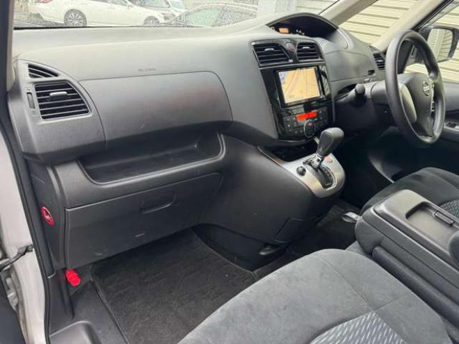 セレナ2.0 20X 4WD　ナビ　TV　Bluetooth　フリップダウン　キーフリー　Pスライドドア 2000