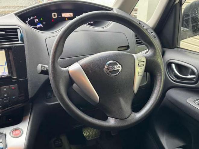 セレナ2.0 20X 4WD　ナビ　TV　Bluetooth　フリップダウン　キーフリー　Pスライドドア 2000