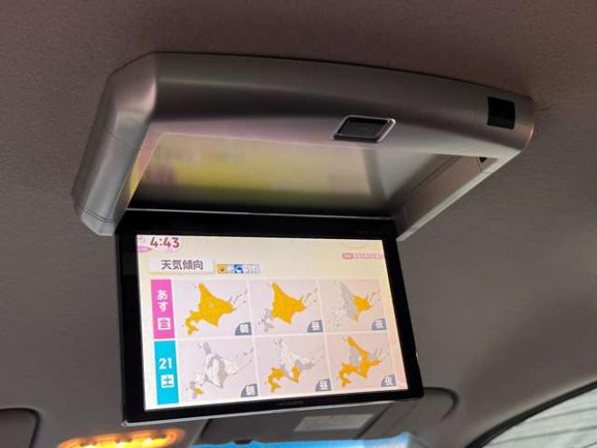 セレナ2.0 20X 4WD　ナビ　TV　Bluetooth　フリップダウン　キーフリー　Pスライドドア 2000