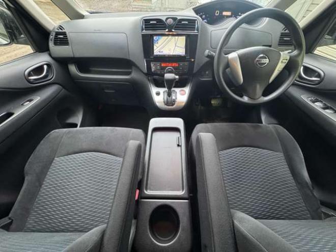 セレナ2.0 20X 4WD　ナビ　TV　Bluetooth　フリップダウン　キーフリー　Pスライドドア 2000