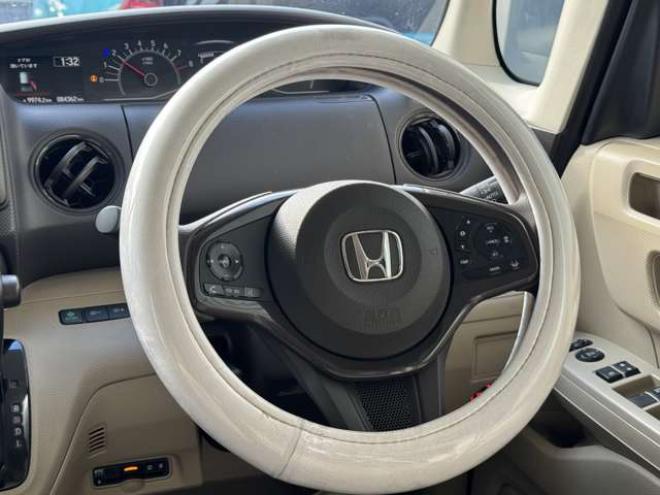 N-BOXG ホンダセンシング 4WD　ディスプレイオーディオ　TV　バックカメラ 660